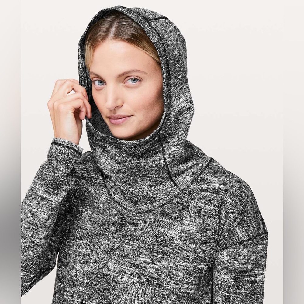 Lululemon Forever Endeavour Long Sleeve Rush Jacquard Black White, size 2
